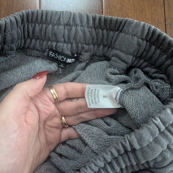 FASHION NOVA CHILL SIDE BAGGY SWEATPANTS - Picture 3 of 3